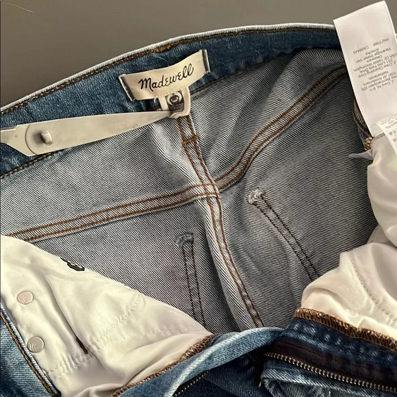 Madewell “The Perfect Vintage Straight Crop Jean” Size 28/ Light Blue Wash - Picture 11 of 12